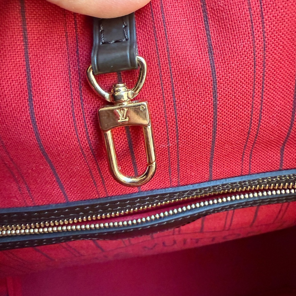 Louis Vuitton Neverfull MM Damier (checkered) - Picture 7 of 7